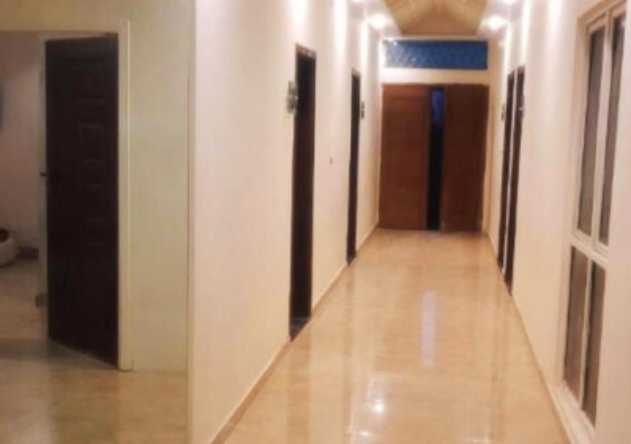 Hotel Day In Emporium Lahore Ngoại thất bức ảnh